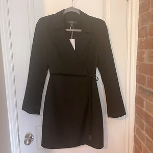 ***SOLD*** NWT Blazer / Tuxedo wrap dress size 4